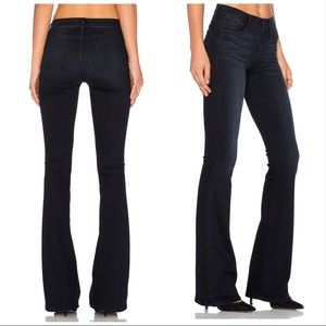 FRAME DENIM Le High Flare in Moxon (dark blue)